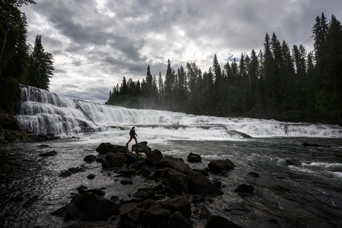 24990_dbc_1200_px (1) Dawson Falls / Andrew Strain