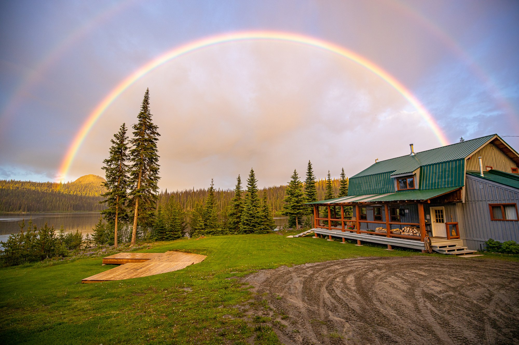 Skitchine Lodge by Wayne Parsons