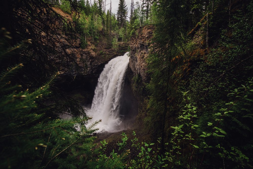 Moul Falls is a Wells Gray waterfall that gives you  a 360 view.