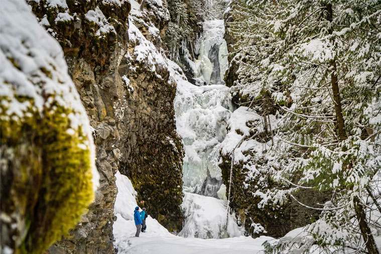 triple decker falls
